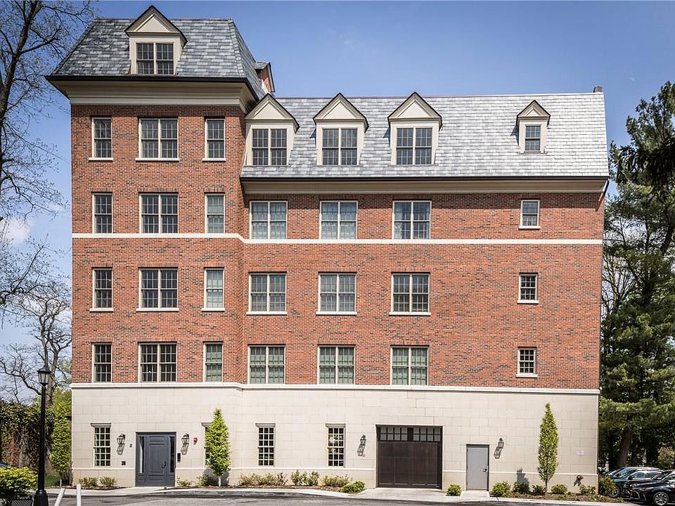 1st image of 8 Alden Place #4