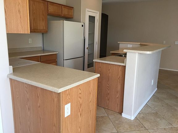 4th image of 12849 N 140th Dr