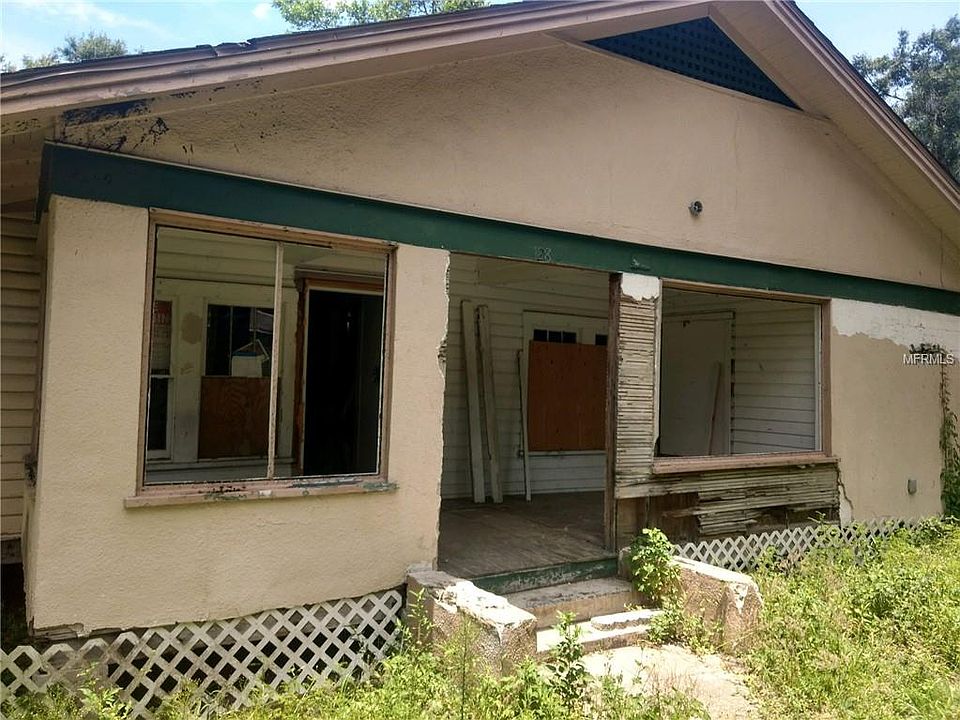 1st image of 128 S Chandler Ave