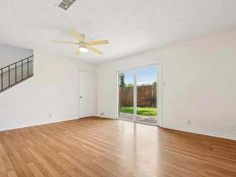 2301 Mission Hill Dr — Photo 9
