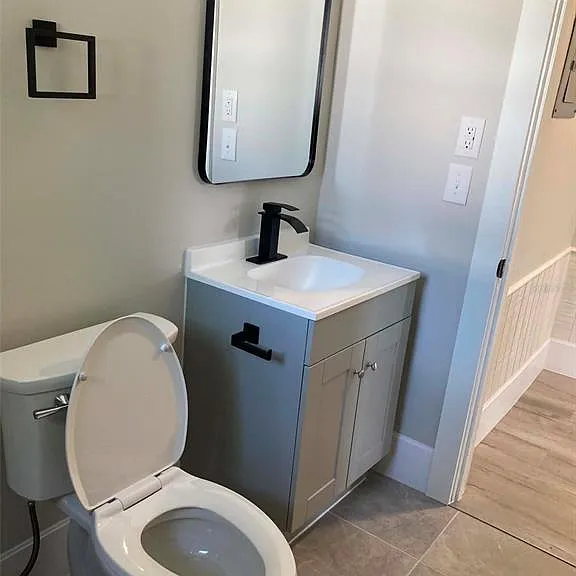 31 W Oakwood St #1 — Photo 13