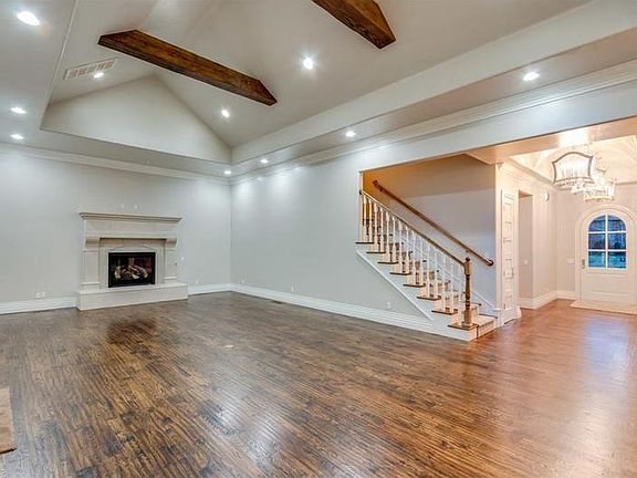 3rd image of 16738 Little Leaf Ct