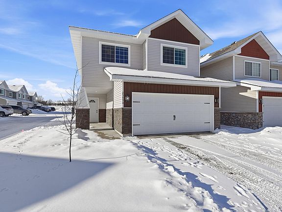 2nd image of 25890 Oriole St