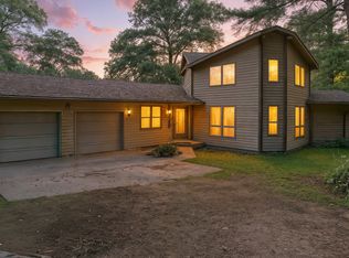 21631 Hoover Rd, Sterling, IL 61081