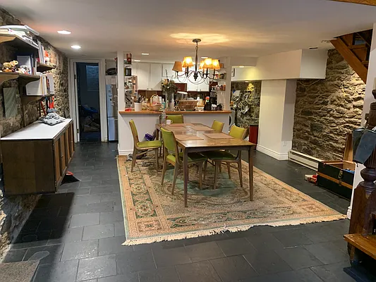 Rented by Avenues Real Estate | media 41