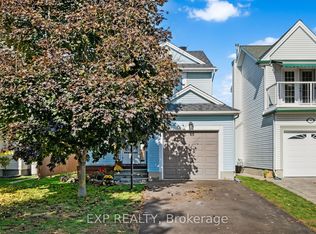 32 Peacock Cres S, Ottawa, ON K2J 3P6