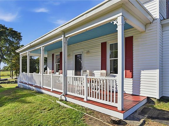 4th image of 484 Oliphant Ln
