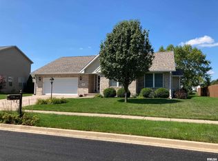 808 Patricia St, Washington, IL