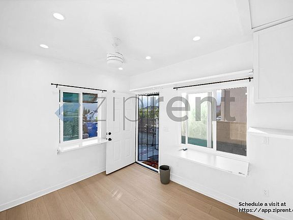 5th image of 2755 Sanborn Ave #Adu