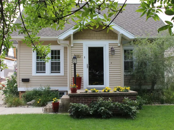 411 Central Ave SE, Orange City, IA 51041