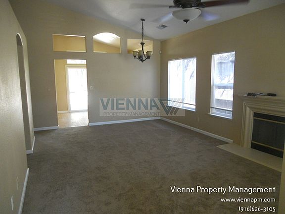 2nd image of 5468 Havenhurst Cir