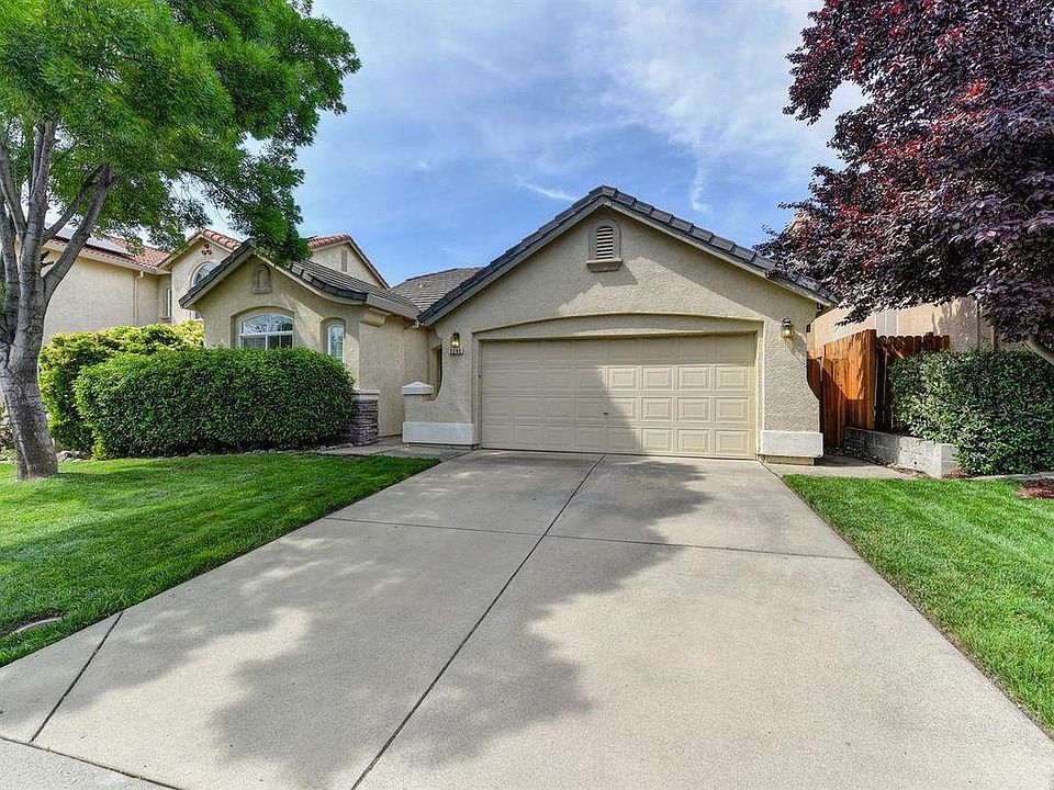 1st image of 2203 Misty Hollow Dr