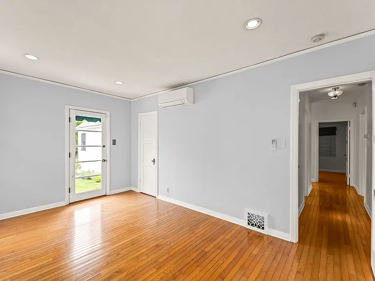 10342 Keswick Ave — Photo 19