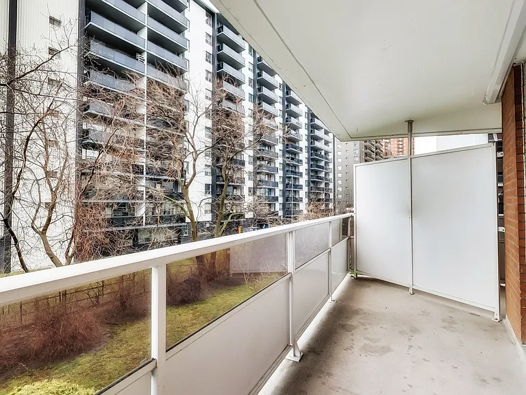 101 Cosburn Ave #104 — Photo 67