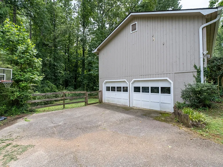 180 Lake Somerset Crst NW — Photo 22