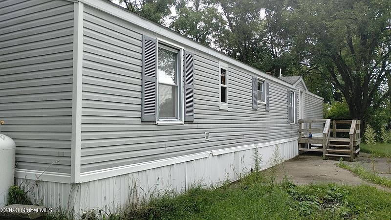 5th image of 5 Schuyler Heights Drive