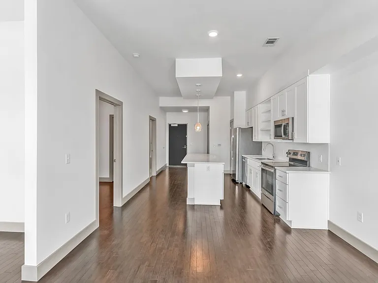 2407 8th Ave S #505 — Photo 14