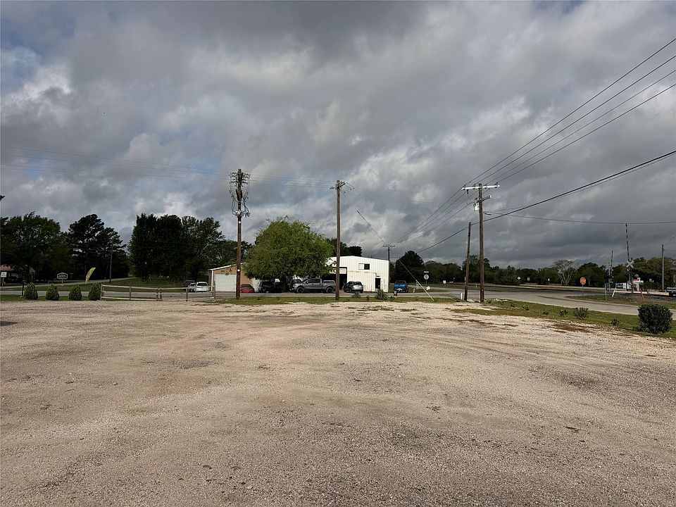 2nd image of 44575 Old Houston Hwy
