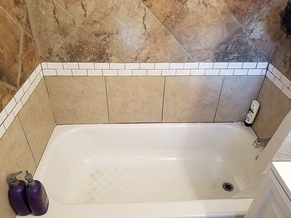 4th image of 2720 61st Ave N #2