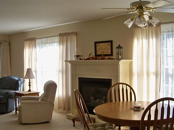 4th image of 1518 Kingston Ct
