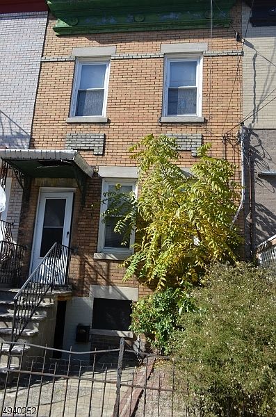 1st image of 6009 Palisade Ave