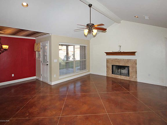 4th image of 9008 Gaston Ave