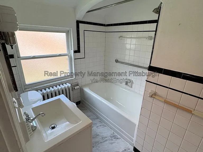 2819 Morlock St — Photo 6