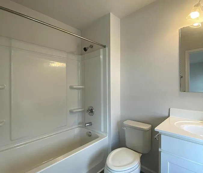 1008 Briar Rose Ln — Photo 18