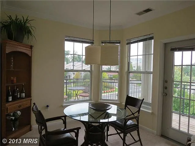 Building Photo - 12108 Garden Grove Cir #304