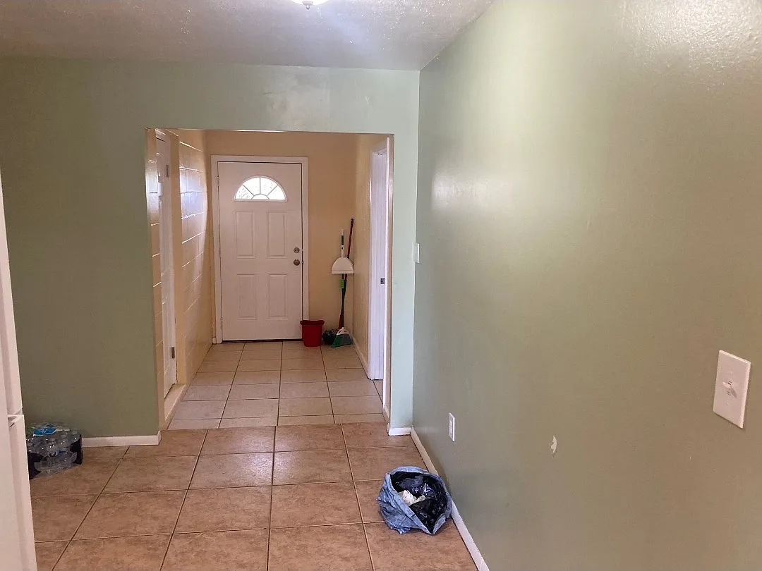 2 bed, 800 sqft, $1,300 — Photo 4