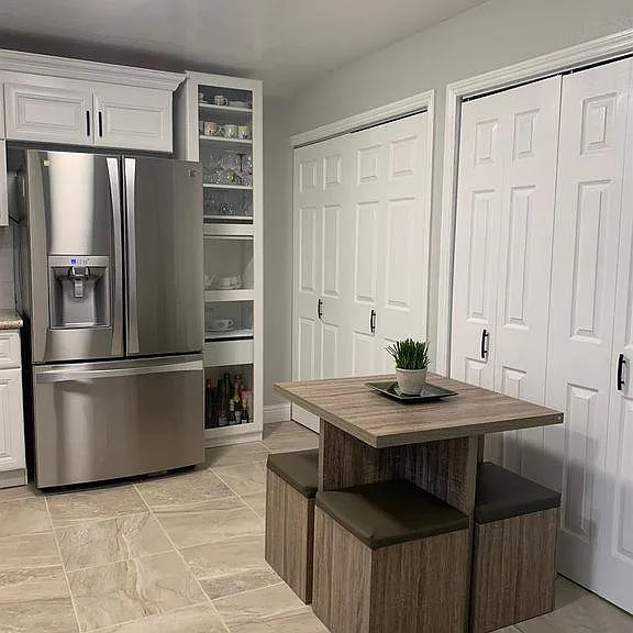 1429 Saint James Pkwy — Photo 18