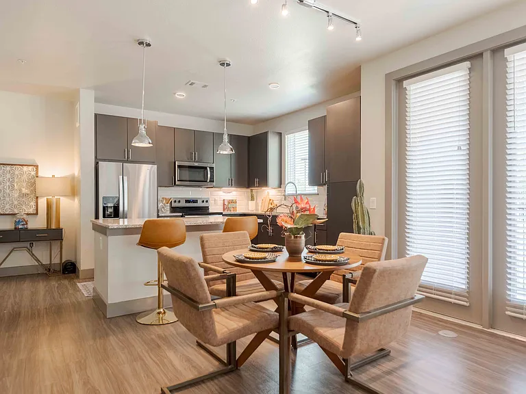 Oro Stone Oak — Photo 29
