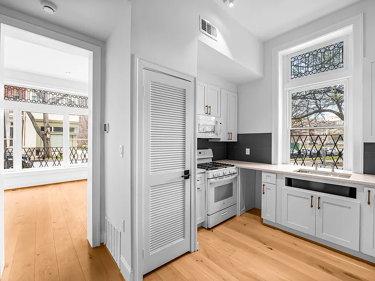 1200 Bolton St — Photo 18