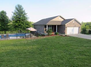 220 Ridgelea Dr, Williamstown, KY 41097