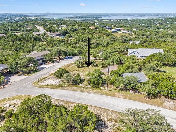 2nd image of 194 Nighthawk Ln