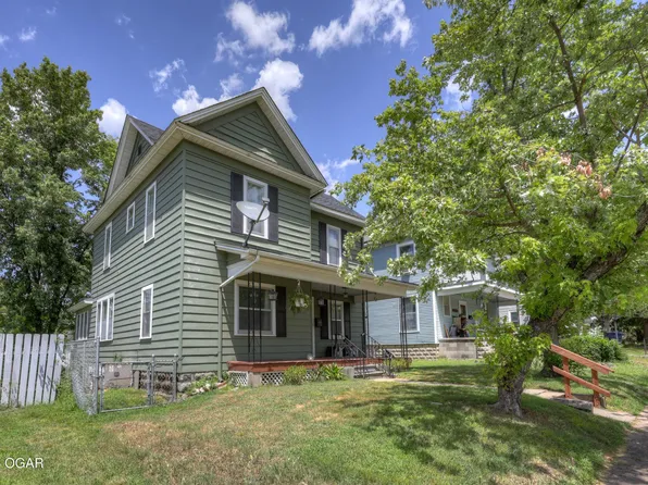 715 W 3rd St, Webb City, MO 64870