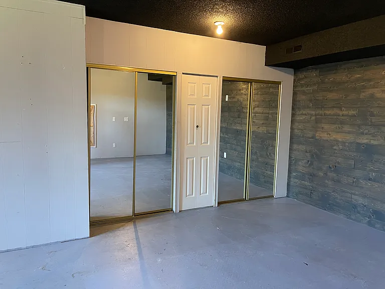 759 NE 4th Pl — Photo 10