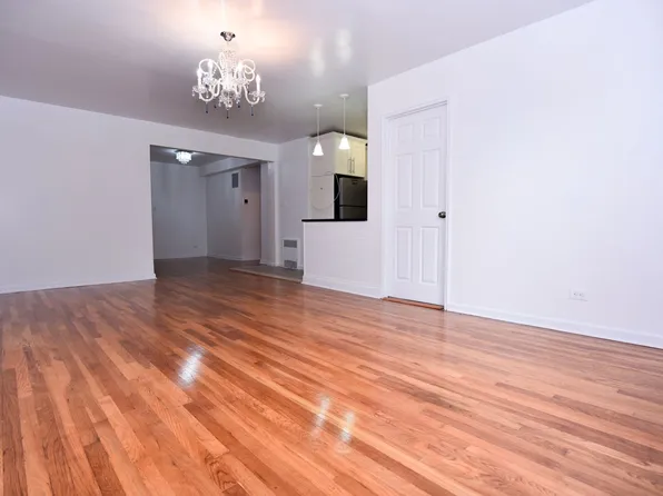 1916 Avenue K image 1 of 8