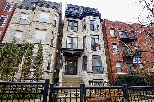 1st image of 3743 N Wilton Ave APT 3