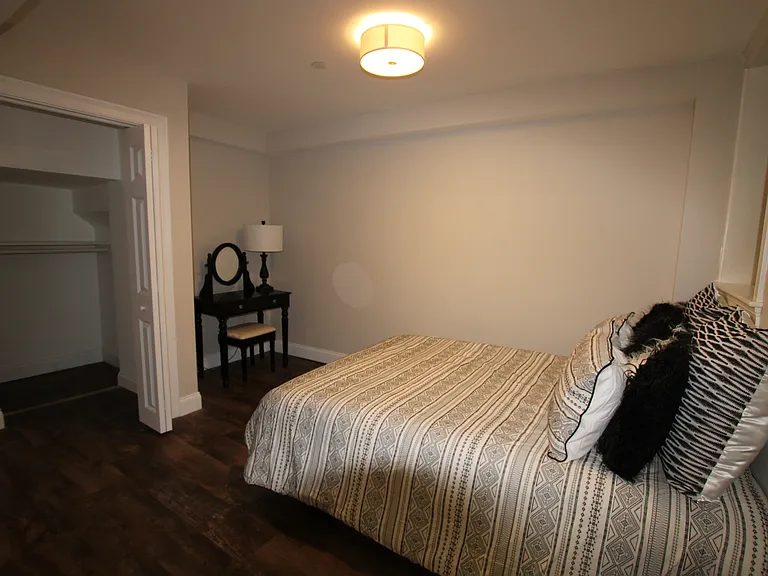 59 Strathmore Rd #1 — Photo 34