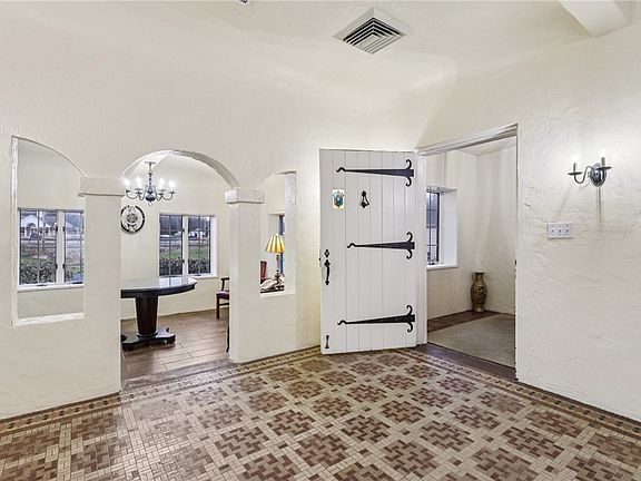 4th image of 2625 Wilmington Rd