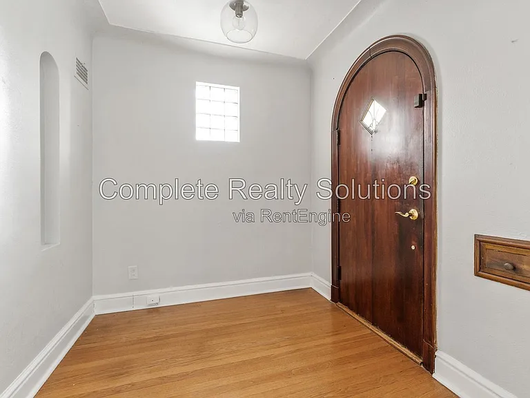 8511 Florence Ave — Photo 8