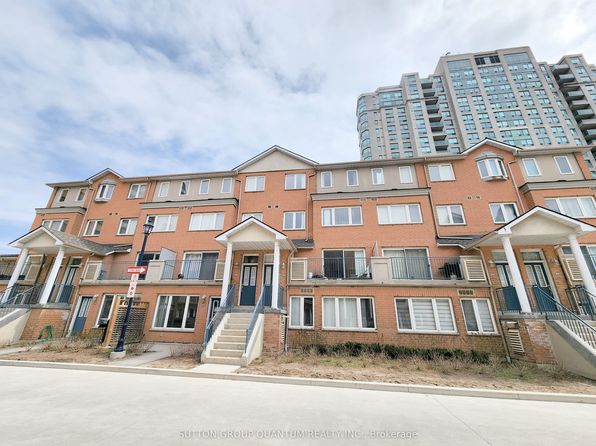 119 Omni Dr #7, Toronto, ON M1P 5A6
