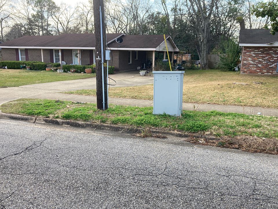 2nd image of 4450 Narrow Lane Rd