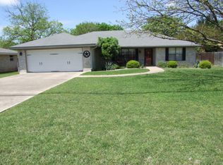 134 Methodist Encampment Rd, Kerrville, TX 78028