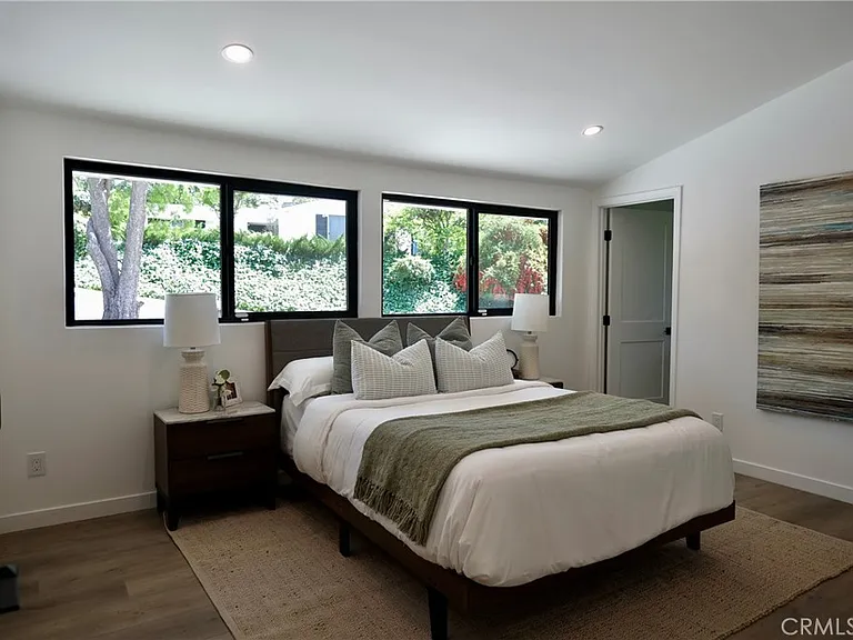 5703 McDonie Ave — Photo 10