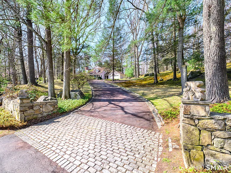 414 Riversville Rd — Photo 3