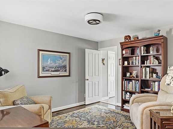 5th image of 10921 Dominion Fairways Ln