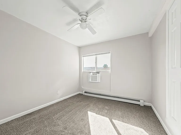 Montego Apartments — Photo 14