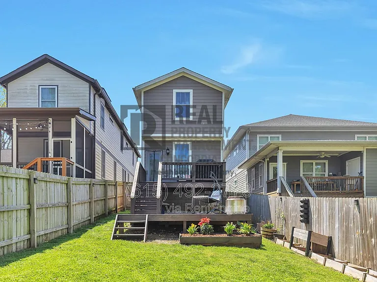 1003C Spain Ave — Photo 17